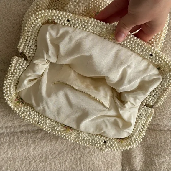 Vintage 1950’s Lumured Corde Bead Floral Bag - Picture 5 of 6